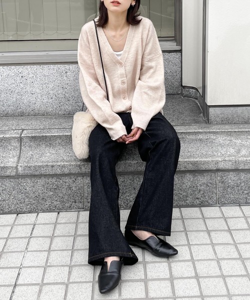 Chillfar（チルファー）の「ベーシックオーバーサイズニットカーディガン（カーディガン/ボレロ・レディース・ピンク/アイボリー/ブルー/ブラック/レッド・FREE）」の14枚目の写真