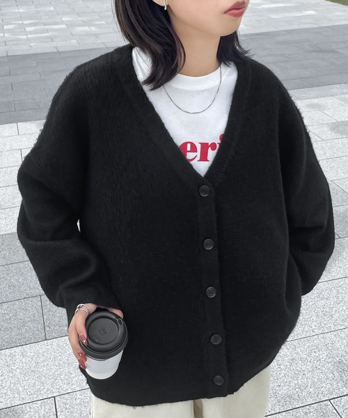 Chillfar（チルファー）の「ベーシックオーバーサイズニットカーディガン（カーディガン/ボレロ・レディース・ピンク/アイボリー/ブルー/ブラック/レッド・FREE）」の16枚目の写真