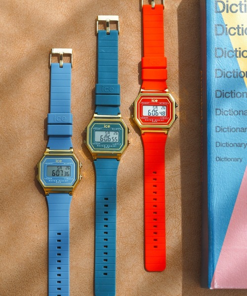 ICE WATCH（アイスウォッチ）の「「Ice-Watch アイスウォッチ」ICE digit retro アイスデジット レトロ　#2（デジタル腕時計・レディース・ダークグリーン/ネイビー/ブラック×ゴールド/ブラック×シルバー/ブラウン/レッド/アイボリー/ライトブルー・32mm）」の16枚目の写真