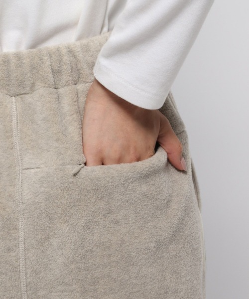 LOWRYS FARM（ローリーズファーム）の「フリースドロストパンツ　974816（スウェットパンツ・レディース・グレー/ブラック・FREE）」の22枚目の写真