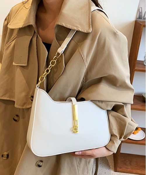 Burner(バーナー)の「【OKUOKU Recommend Select】チェーン ハンドル ワンショルダーバッグ oku-bag-714261107700-31(ショルダーバッグ・レディース・アイボリー/ブラウン/モカ/ブラック/ライトグリーン・FREE)」の7枚目の写真