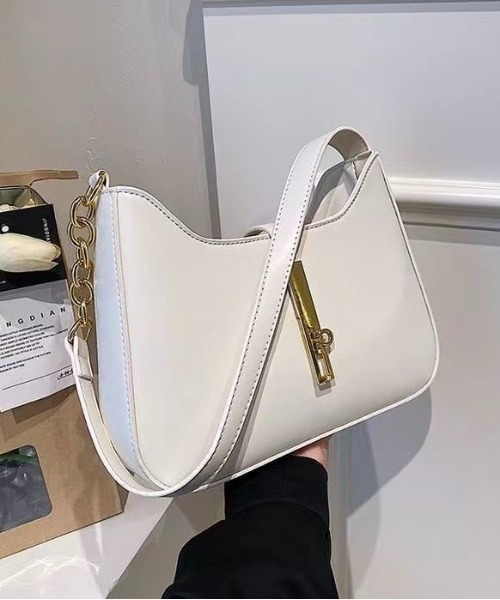 Burner(バーナー)の「【OKUOKU Recommend Select】チェーン ハンドル ワンショルダーバッグ oku-bag-714261107700-31(ショルダーバッグ・レディース・アイボリー/ブラウン/モカ/ブラック/ライトグリーン・FREE)」の12枚目の写真