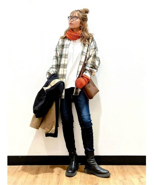Right-on（ライトオン）の「リブ編みニットマフラー（マフラー・レディース・ホワイト/オレンジ/グレー・ONE SIZE）」の8枚目の写真