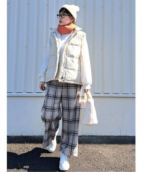 Right-on（ライトオン）の「リブ編みニットマフラー（マフラー・レディース・ホワイト/オレンジ/グレー・ONE SIZE）」の4枚目の写真