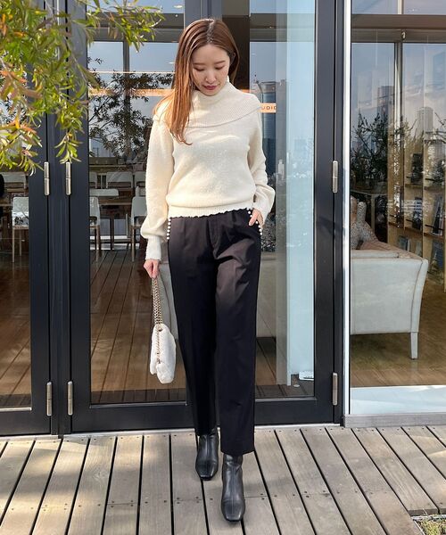 couture brooch（クチュールブローチ）の「◆【キラッと華やぎニット】オフタートル2WAYラメニット（ニット/セーター・レディース・アイボリー/ベビーピンク/ライトグレー・38/34/42）」の8枚目の写真