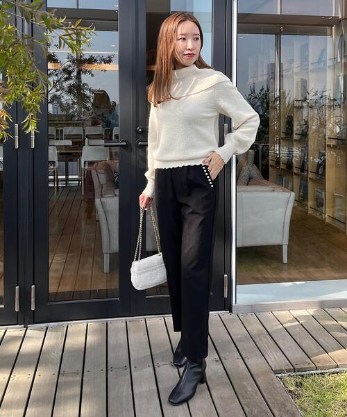 couture brooch（クチュールブローチ）の「◆【キラッと華やぎニット】オフタートル2WAYラメニット（ニット/セーター・レディース・アイボリー/ベビーピンク/ライトグレー・38/34/42）」の9枚目の写真