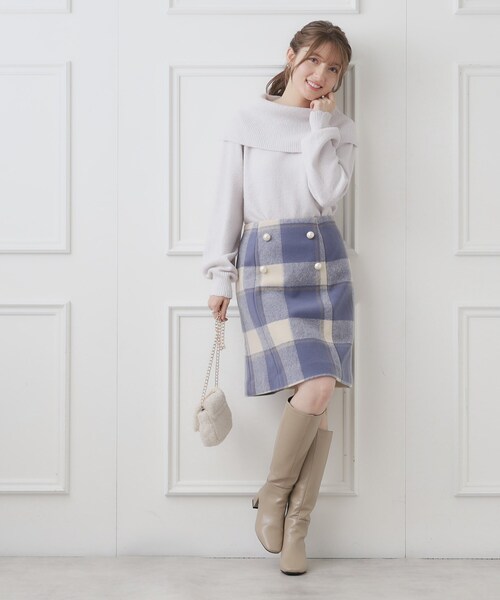 couture brooch（クチュールブローチ）の「◆【キラッと華やぎニット】オフタートル2WAYラメニット（ニット/セーター・レディース・アイボリー/ベビーピンク/ライトグレー・38/34/42）」の12枚目の写真