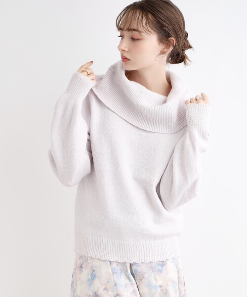 couture brooch（クチュールブローチ）の「◆【キラッと華やぎニット】オフタートル2WAYラメニット（ニット/セーター・レディース・アイボリー/ベビーピンク/ライトグレー・38/34/42）」の20枚目の写真