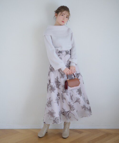 couture brooch（クチュールブローチ）の「◆【キラッと華やぎニット】オフタートル2WAYラメニット（ニット/セーター・レディース・アイボリー/ベビーピンク/ライトグレー・38/34/42）」の21枚目の写真