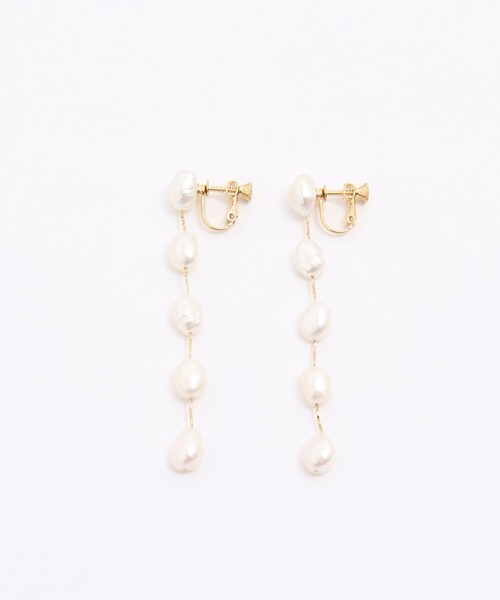 NOLLEY’S Sophi（ノーリーズソフィ）の「淡水レンパールイヤリング（イヤリング・レディース・オフホワイト・FREE）」の2枚目の写真