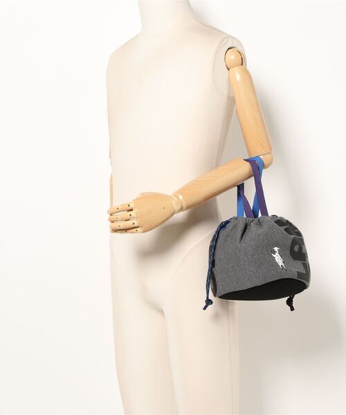 Design Tshirts Store graniph(デザイン ティーシャツ ストア グラニフ)の「FRUIT OF THE LOOM× graniph LAMCHP BAG(ハンドバッグ・メンズ・グレー・FREE)」の14枚目の写真
