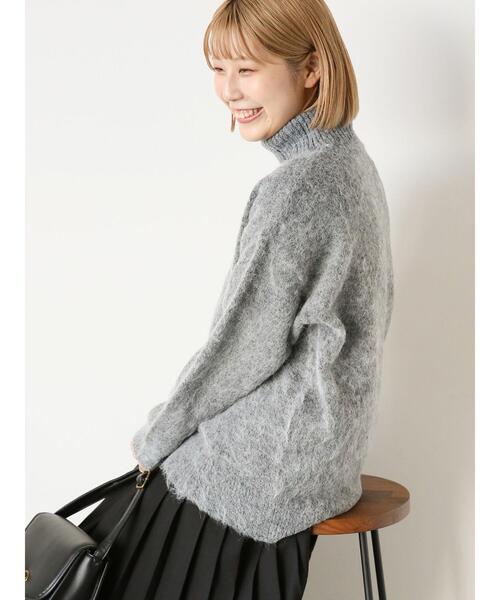 ehka sopo（エヘカソポ）の「オーバーシルエットハイネックニット（ニット/セーター・レディース・チャコールグレー/ベージュ/グリーン/ラベンダー・F）」の2枚目の写真