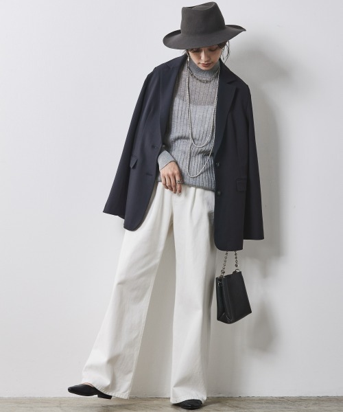 CHIC STYLE(シックスタイル)の「<大きいサイズ>ボックスシルエットテーラードジャケット シックスタイル(テーラードジャケット・レディース・ベージュ/ネイビー・L/LL/3L/4L/5L)」の12枚目の写真