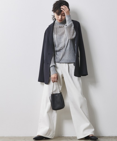 CHIC STYLE(シックスタイル)の「<大きいサイズ>ボックスシルエットテーラードジャケット シックスタイル(テーラードジャケット・レディース・ベージュ/ネイビー・L/LL/3L/4L/5L)」の16枚目の写真