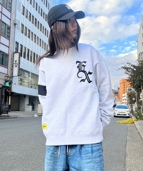EXAMPLE(エグザンプル)の「EXAMPLE OLDEX LOGO CREWNECK(スウェット・メンズ・キナリ/アッシュ/ブラック・XL/XXL/M/L)」の7枚目の写真