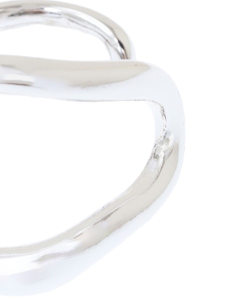 CLANE(クラネ)の「DOUBLE LINE BANGLE(バングル/リストバンド・レディース・シルバー・FREE)」の5枚目の写真