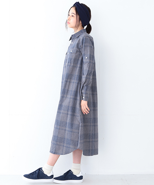 BEAMS BOY(ビームスボーイ)の「BEAMS BOY / ネルチェック ロールアップ ロングワンピース(シャツワンピース・レディース・レッド/ネイビー・ONE SIZE)」の15枚目の写真