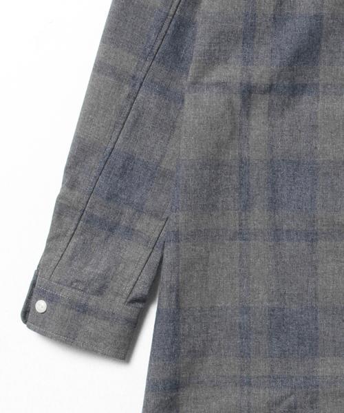BEAMS BOY(ビームスボーイ)の「BEAMS BOY / ネルチェック ロールアップ ロングワンピース(シャツワンピース・レディース・レッド/ネイビー・ONE SIZE)」の6枚目の写真