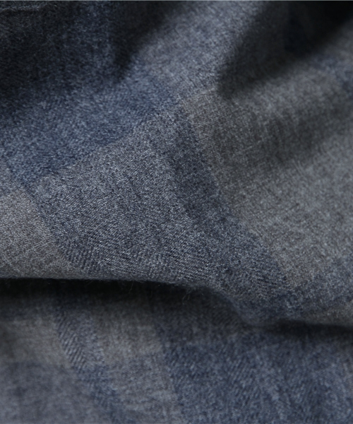 BEAMS BOY(ビームスボーイ)の「BEAMS BOY / ネルチェック ロールアップ ロングワンピース(シャツワンピース・レディース・レッド/ネイビー・ONE SIZE)」の13枚目の写真