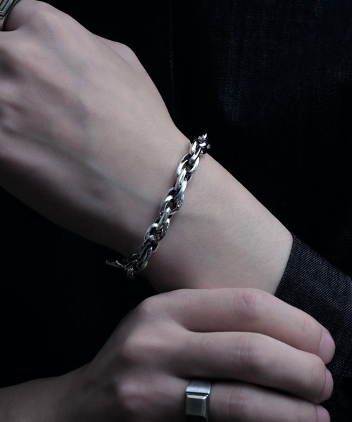 YArKA/ヤーカ】exaggeration rope chain motif triangle parts