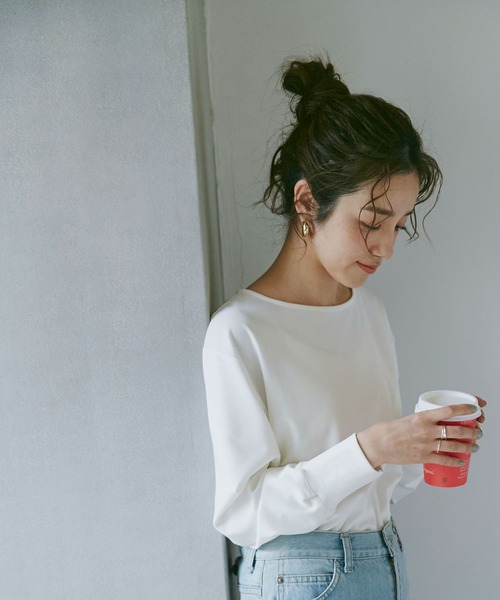 NANO universe（ナノユニバース）の「【追加生産】WEB限定 リブ付きれい見えジョーゼットカットソー（Tシャツ/カットソー・レディース・オフホワイト/ブラック/ネイビー・FREE）」の7枚目の写真