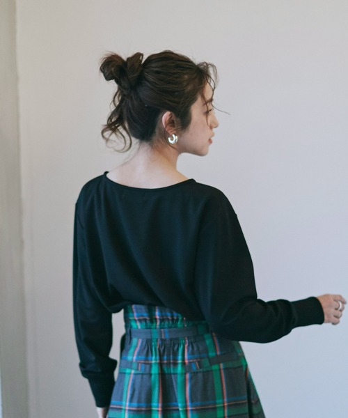 NANO universe（ナノユニバース）の「【追加生産】WEB限定 リブ付きれい見えジョーゼットカットソー（Tシャツ/カットソー・レディース・オフホワイト/ブラック/ネイビー・FREE）」の15枚目の写真