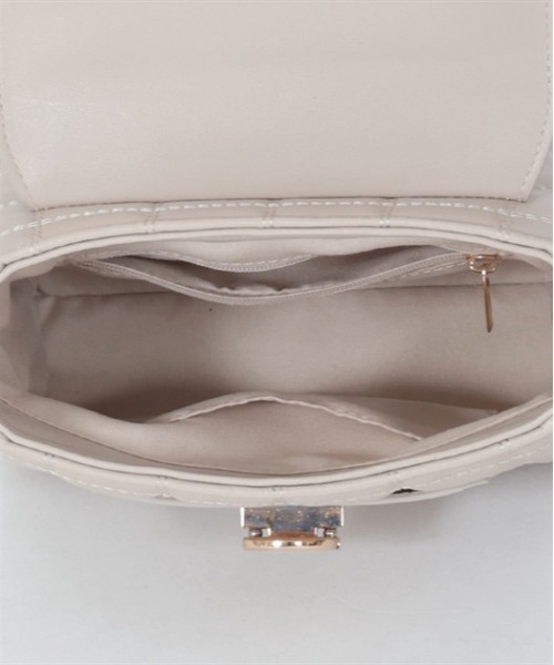 axes femme（アクシーズファム）の「ダブルステッチキルトバッグ（ショルダーバッグ・レディース・グレイッシュベージュ/グリーン/ブラック・FREE）」の20枚目の写真