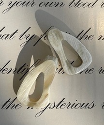 anuans（アニュアンス）の「【L’indochineur】イレギュラードロップピアス（ピアス（両耳用））」