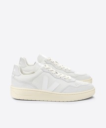 VEJA / "V-90" スニーカー