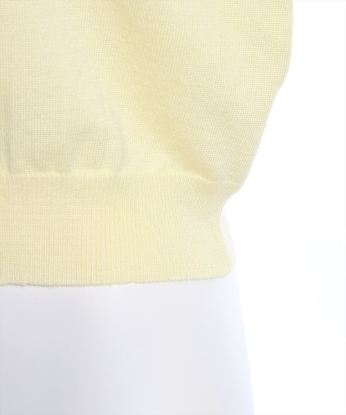 clear（クリア）の「ハトメバー釦ニットカーディガン（カーディガン/ボレロ・レディース・ライトグレー/ブラック/イエロー系その他/オフホワイト・F）」の5枚目の写真