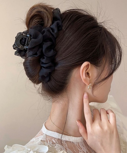 Miniministore（ミニミニストア）の「ヘアクリップ フリル バンスクリップ（バレッタ/ヘアクリップ・レディース・アイボリー/ブラック/ベージュ/ピンク・FREE）」の3枚目の写真