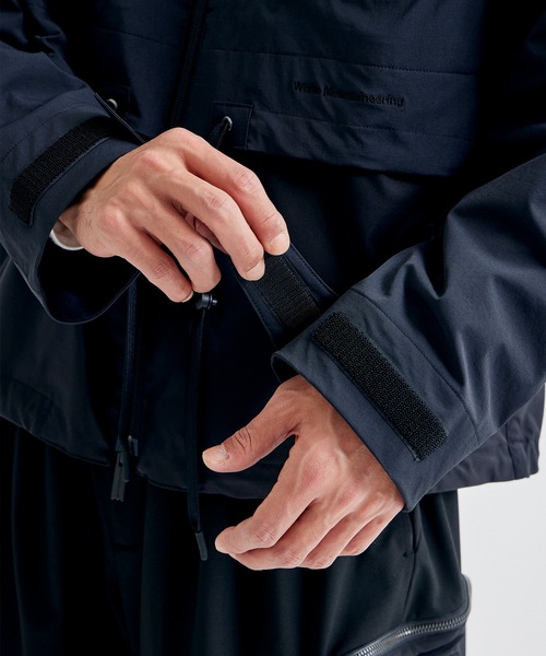 WHITE MOUNTAINEERING(ホワイトマウンテニアリング)の「【White Mountaineering / ホワイトマウンテニアリング】別注 STRETCH MOUNTAIN PARKA/別注 ストレッチマウンテンパーカー(マウンテンパーカー・メンズ・ブラック・000/1/2)」の15枚目の写真