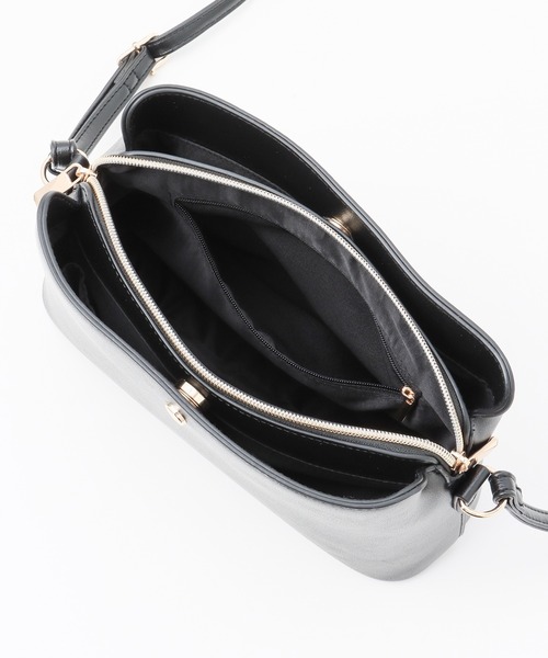 Honeys（ハニーズ）の「軽量両あおりショルダーバッグ（ショルダーバッグ・レディース・アイボリー/ブラック/ブルー/ベージュ系その他/レッド/キャメル/ミント/スミクロ・FREE）」の21枚目の写真