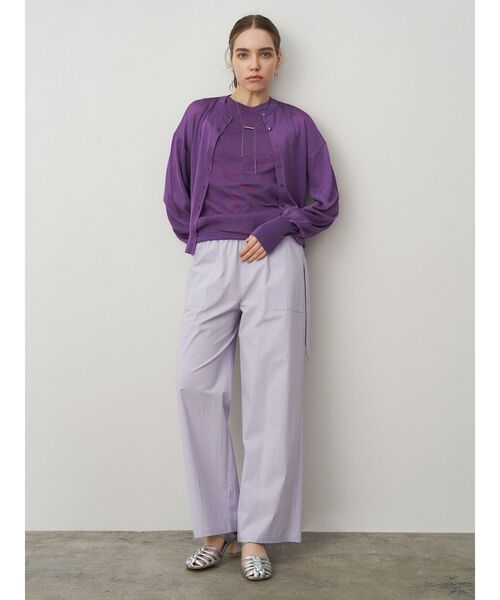 ELENDEEK(エレンディーク)の「コンパクトアセテートカーディガン(カーディガン/ボレロ・レディース・オフホワイト/ブラック/グリーン/パープル/ベージュ・FREE)」の20枚目の写真