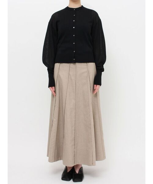 ELENDEEK(エレンディーク)の「コンパクトアセテートカーディガン(カーディガン/ボレロ・レディース・オフホワイト/ブラック/グリーン/パープル/ベージュ・FREE)」の6枚目の写真