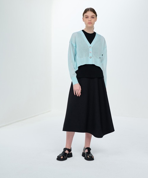 LANVIN en Bleu(ランバンオンブルー)の「メニーボタンカーディガン(カーディガン/ボレロ・レディース・イエロー/ブルー系その他/グレー/ブラック・38)」の9枚目の写真