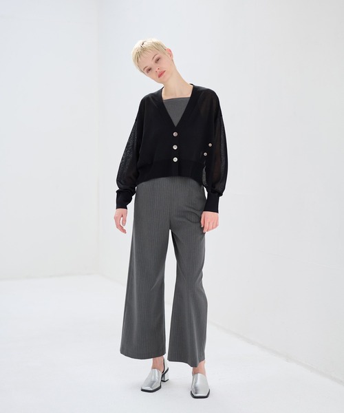 LANVIN en Bleu（ランバンオンブルー）の「メニーボタン