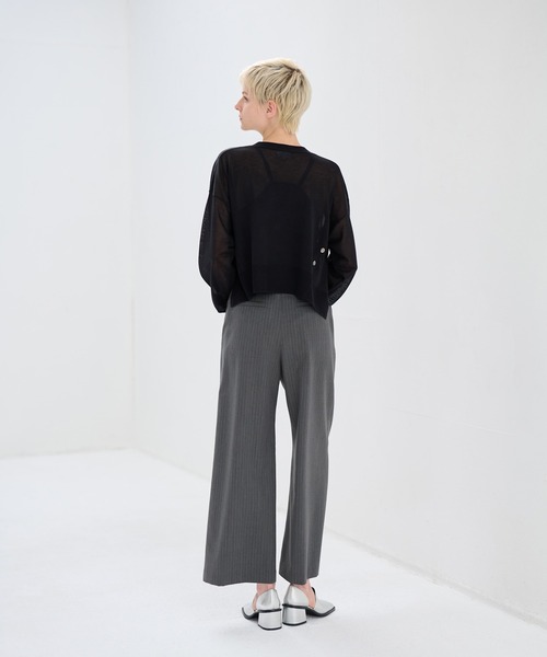 LANVIN en Bleu(ランバンオンブルー)の「メニーボタンカーディガン(カーディガン/ボレロ・レディース・イエロー/ブルー系その他/グレー/ブラック・38)」の20枚目の写真