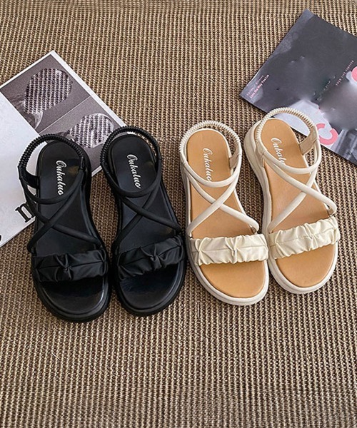 【夏コーデを引き立てる！】CHANEL サンダル 厚底 美脚効果◎ 夏コーデは厚底で美脚効果♪】CHANEL☆サンダル