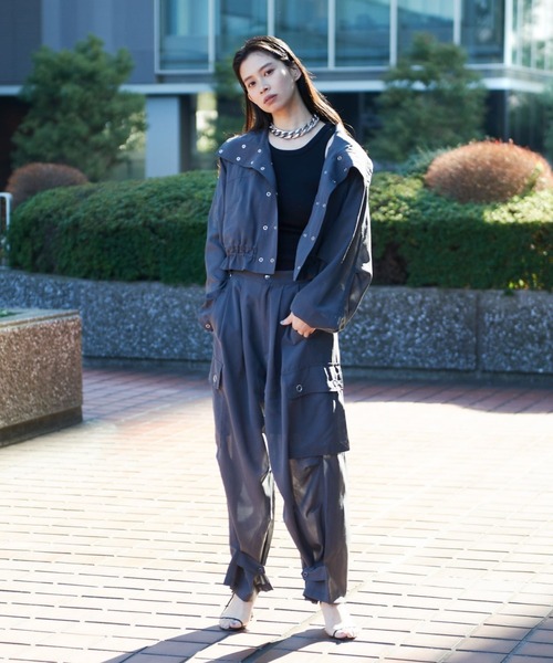 schott（ショット）の「ShottｘRUMBLE RED (ショットｘランブルレッド) SLUB CHIFFON CARGO PANTS（カーゴパンツ・レディース・ベージュ/チャコールグレー・F）」の8枚目の写真