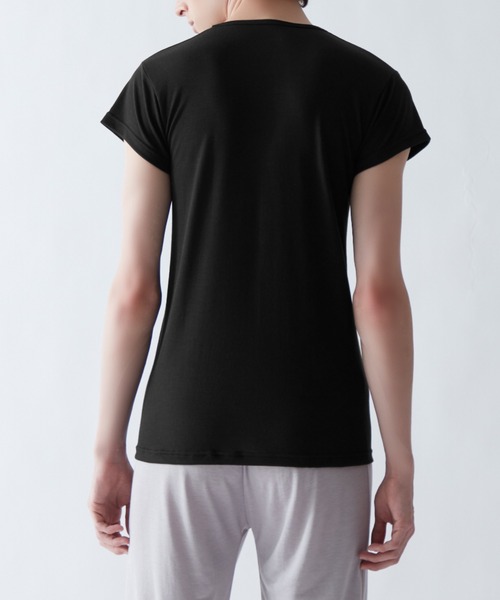 GUNZE（グンゼ）の「アセドロン 汗取り付きVネックTシャツ 鹿の子 ベタつき瞬時にどこへやら（インナーウェア/肌着・メンズ・シルバー系その他/ホワイト/ブラック・LARGE/X-LARGE/MEDIUM）」の16枚目の写真