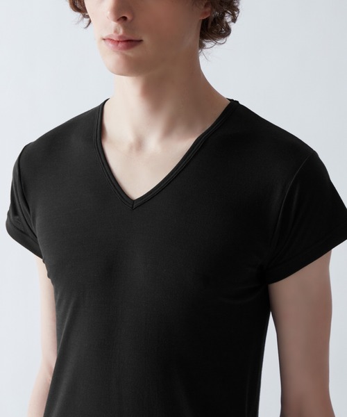 GUNZE（グンゼ）の「アセドロン 汗取り付きVネックTシャツ 鹿の子 ベタつき瞬時にどこへやら（インナーウェア/肌着・メンズ・シルバー系その他/ホワイト/ブラック・LARGE/X-LARGE/MEDIUM）」の17枚目の写真