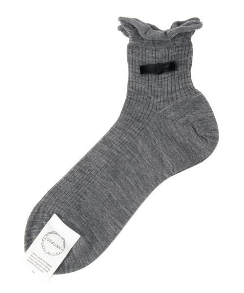 Demi-Luxe BEAMS（デミルクス ビームス）の「ANTIPAST / リブ ウィズリボン ソックス（ソックス/靴下・レディース・チャコールグレー/グリーン系その他/ブラック・ONE SIZE）」の4枚目の写真