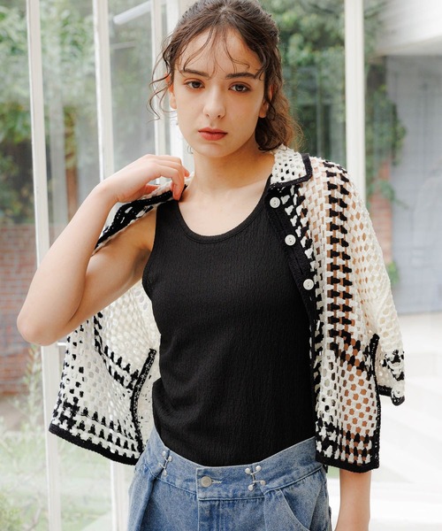 LAKOLE（ラコレ）の「シャーリングタンク / 118345（タンクトップ・レディース・ライム/オフホワイト/ブラック/パープル・SMALL/MEDIUM）」の3枚目の写真