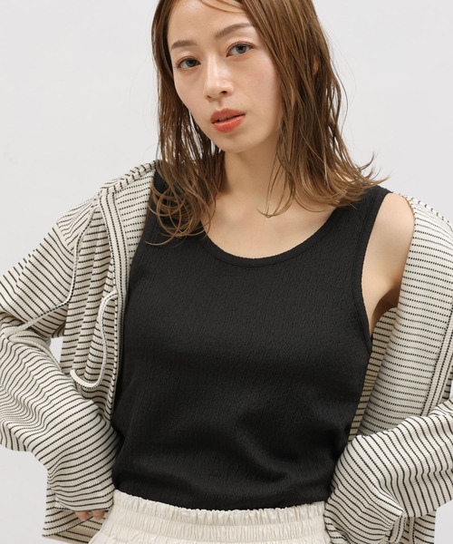 LAKOLE（ラコレ）の「シャーリングタンク / 118345（タンクトップ・レディース・ライム/オフホワイト/ブラック/パープル・SMALL/MEDIUM）」の10枚目の写真