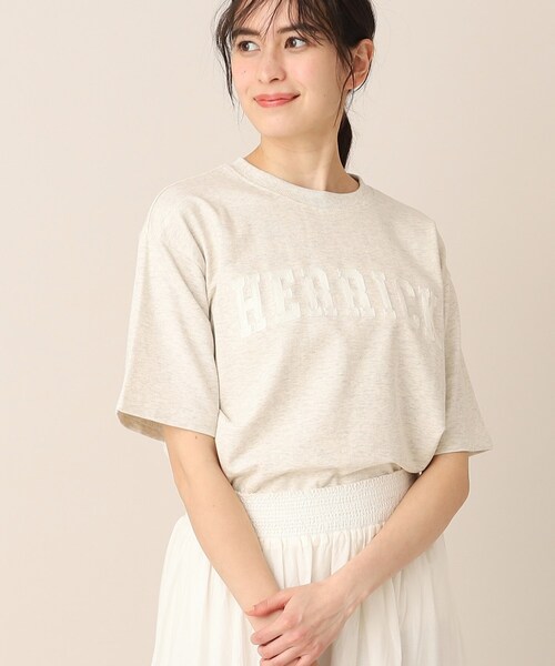 Dessin（デッサン）の「◆【ユニセックス・洗える】ロゴ刺繍Tシャツ（Tシャツ/カットソー・レディース・ブルー/ライトベージュ/ホワイト・00/01/02/03/04/05）」の6枚目の写真