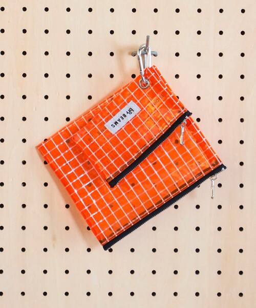 bpr BEAMS（ビーピーアール ビームス ）の「bPr BEAMS / PVC ポーチ 2個セット（ポーチ・メンズ・ブラック/イエロー/オレンジ/ブルー/ホワイト/グリーン・ONE SIZE）」の6枚目の写真