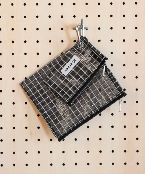 bpr BEAMS（ビーピーアール ビームス ）の「bPr BEAMS / PVC ポーチ 2個セット（ポーチ・メンズ・ブラック/イエロー/オレンジ/ブルー/ホワイト/グリーン・ONE SIZE）」の2枚目の写真