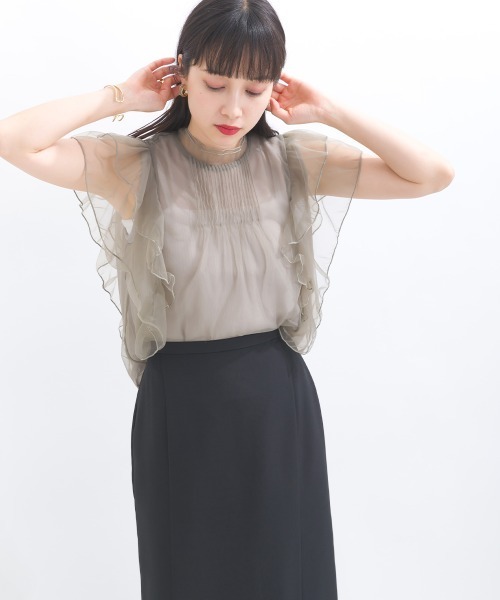 terrace(テラス)の「チュールレースフレアーブラウス(シャツ/ブラウス・レディース・ベージュ/ブラック/グレー/オフホワイト/ブルー・MEDIUM)」の8枚目の写真