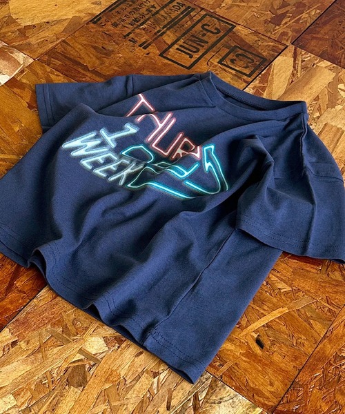 Life Support Products(ライフサポートプロダクツ)の「1WEEK Tee(80~150cm)(Tシャツ/カットソー・キッズ・ベージュ/オレンジ/ネイビー/パープル/グリーン/ブラック/オフホワイト・80/90/95/100/110/120/130/140/150)」の5枚目の写真